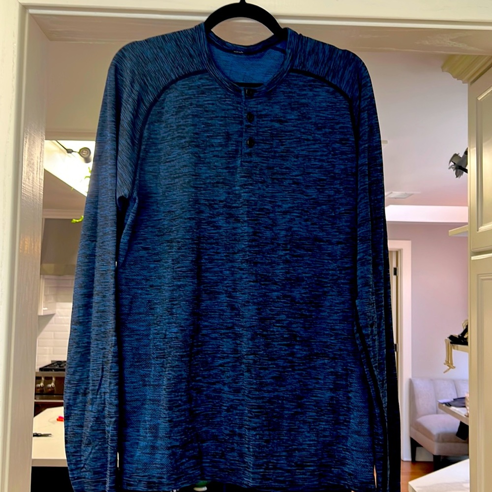 Lulu lemon long sleeve mens top